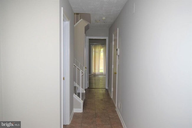 Building Photo - 14251 Oxford Dr