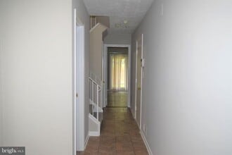 Building Photo - 14251 Oxford Dr