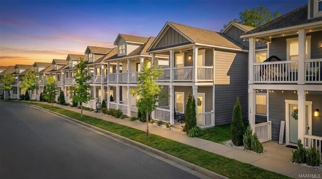 Building Photo - 132 Ave of The Orchards