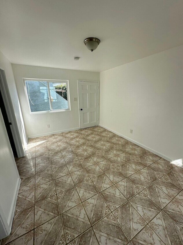 934 Simmons Ave Townhomes in Los Angeles, CA Westside Rentals