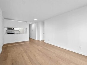 Building Photo - 303 E 60th St