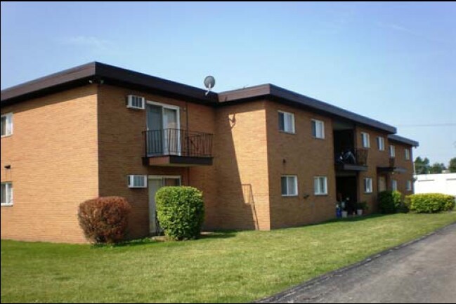 Primary Photo - Tungsten Road Apartments