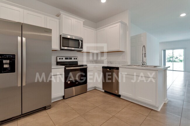 Building Photo - 9002 Gifford Dr