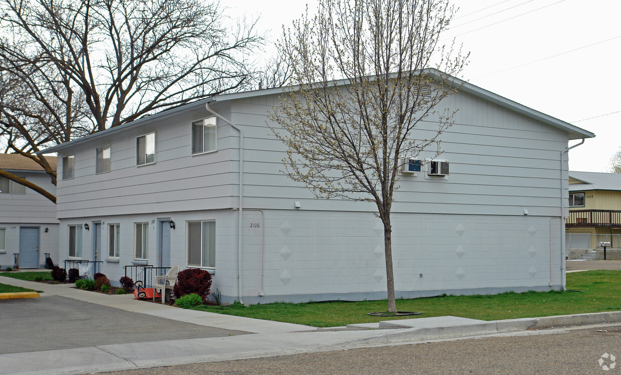 Foto del edificio - Caldwell Townhouse Apartments