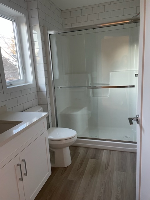 Photo du bâtiment - 11226 75 Av NW