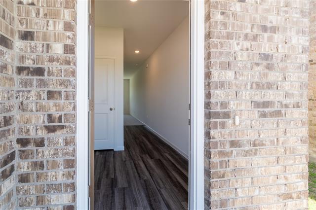 Foto del edificio - 2112 Harebell Dr