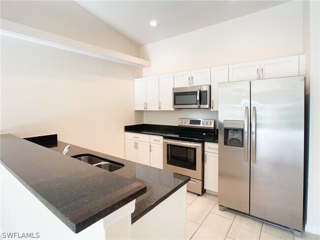 Foto del edificio - 3607 SW 8th Pl
