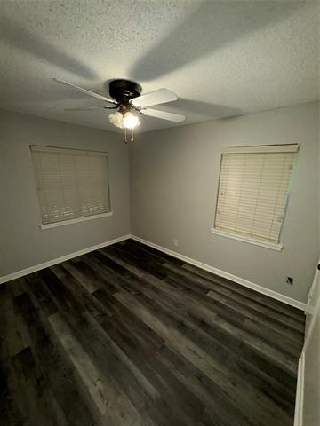 Foto del edificio - 907 Walters Ln