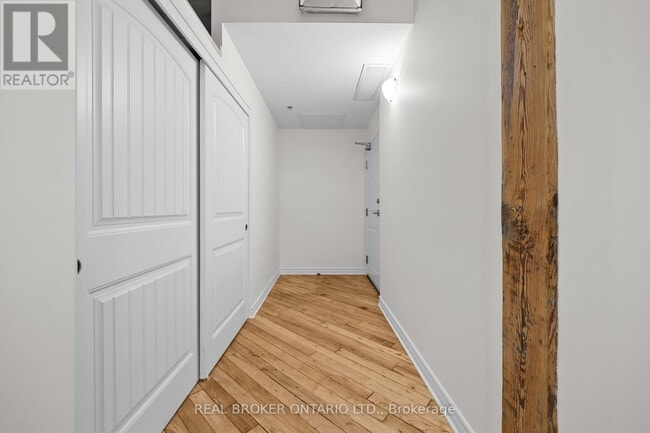 Photo du bâtiment - 150 Mill St