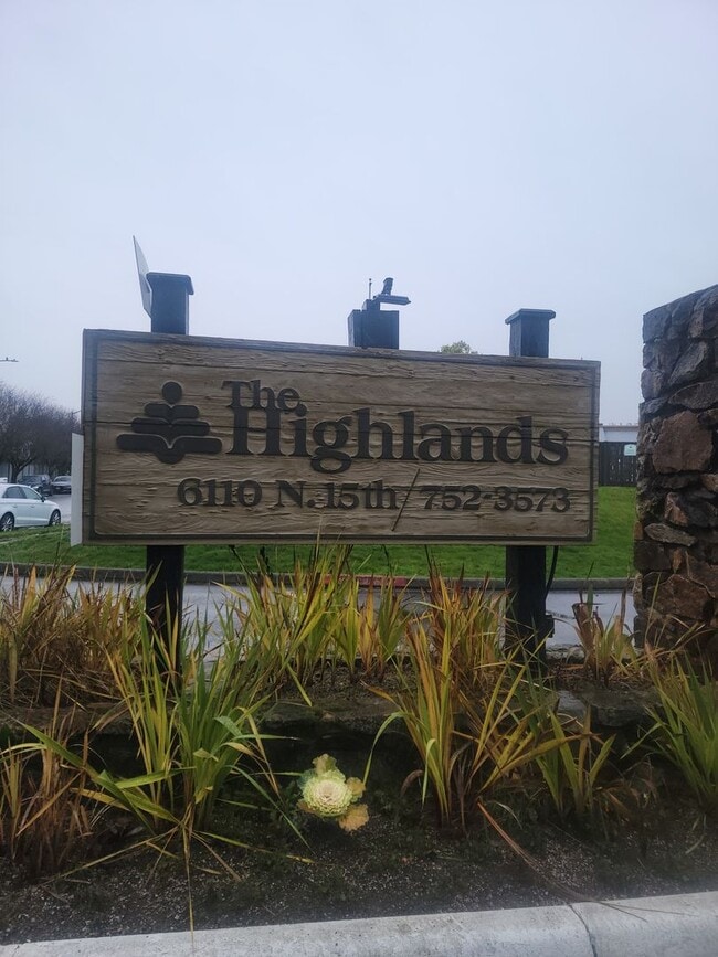 Building Photo - 6111 N 15th St