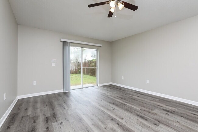 Foto del edificio - 3536 Stonefield Dr