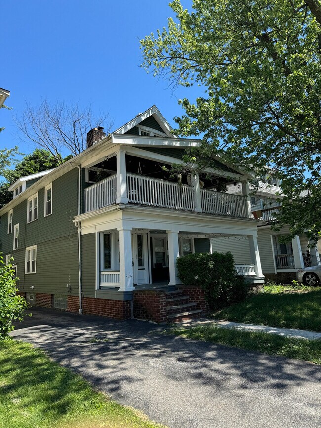 Foto del edificio - 2214 Lee Rd