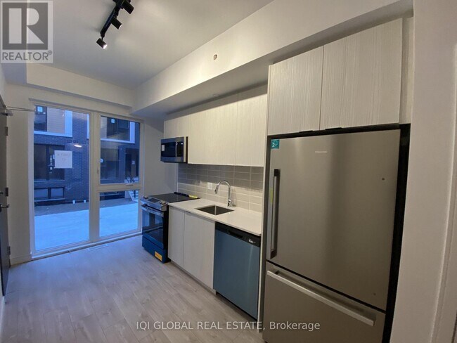 Photo du bâtiment - 12 Clonmore Dr