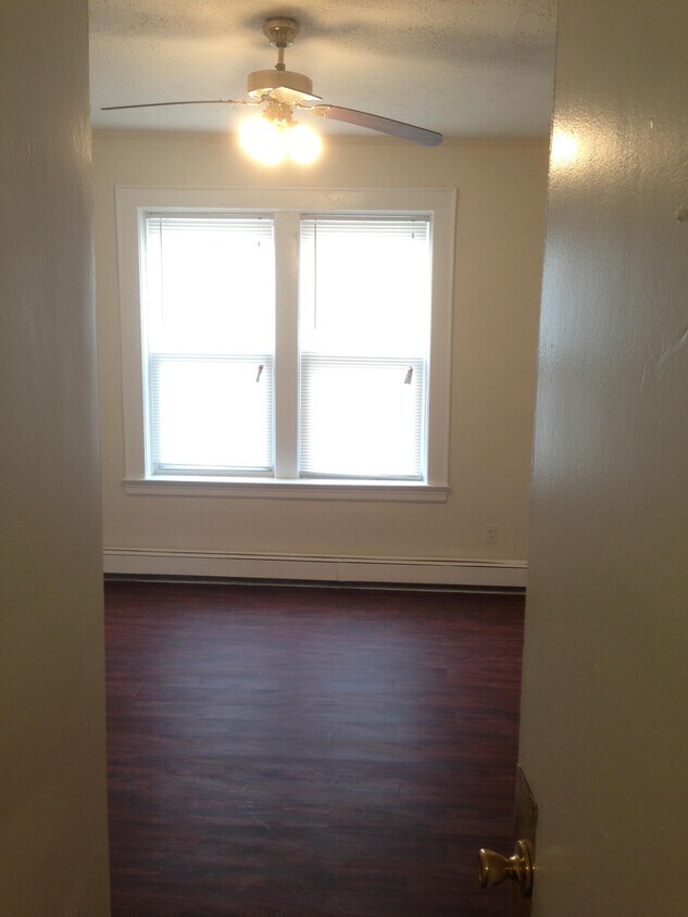 Primary Photo - 648 18th Ave