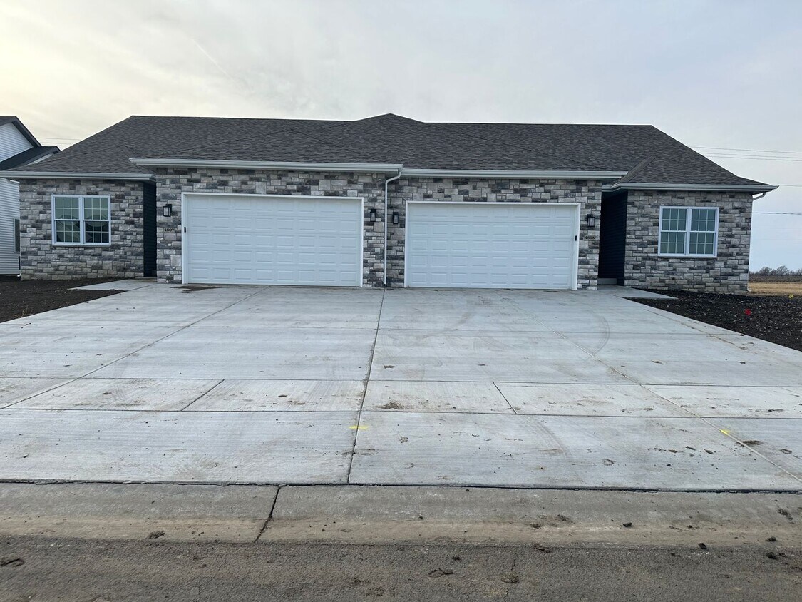 Foto principal - Castles Pines Duplex