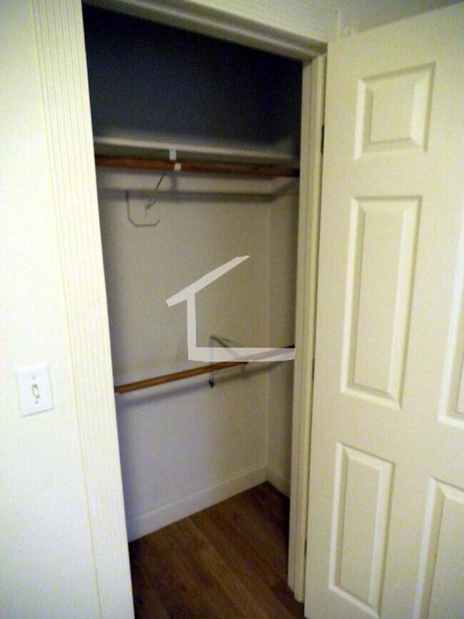 Building Photo - Nice 1 bed in Brighton