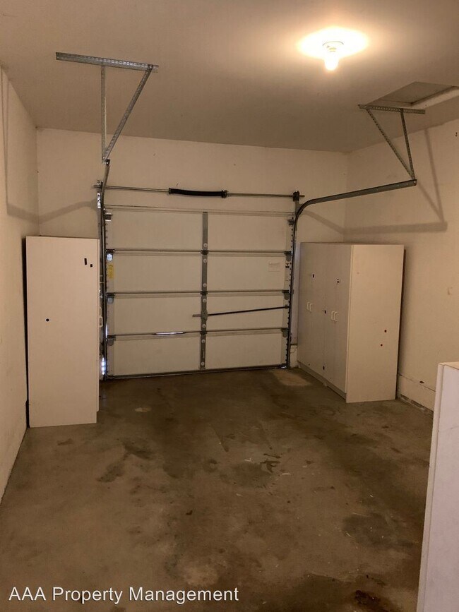 Building Photo - 5055 Walton Dr
