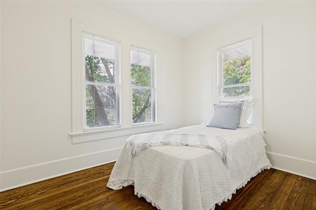 Foto del edificio - 3528 Mockingbird Ln