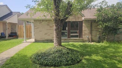 Building Photo - 14131 Callahan Dr
