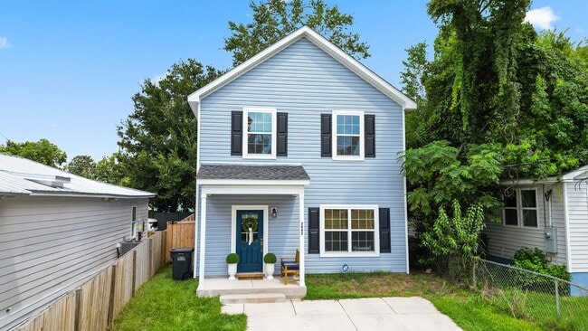 Photo - 2042 Delaware Ave House