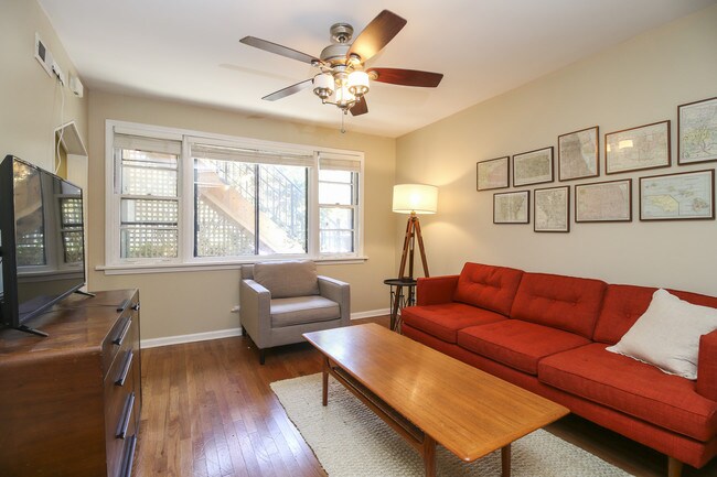 Foto del edificio - 1704 N Sedgwick St