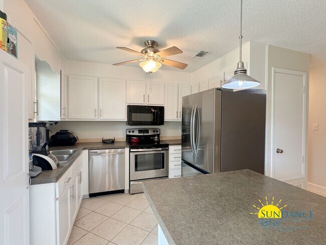 Building Photo - Beautifully Renovated Home with Optional F...