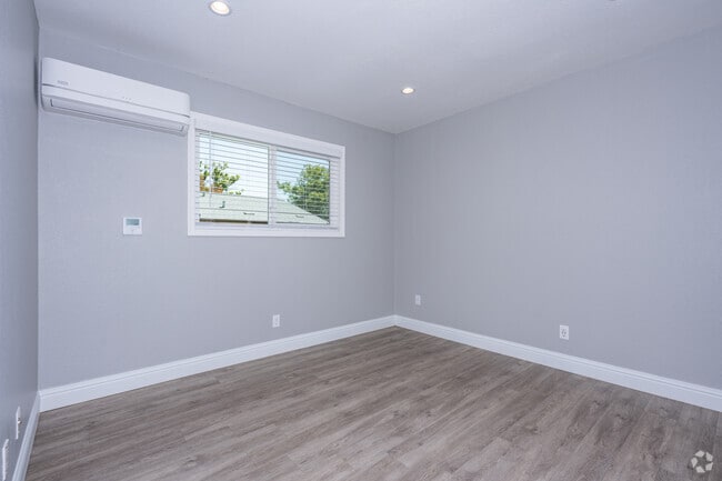 1BR, 1BA - 600SF - Bedroom - Hopper Lane Apartments