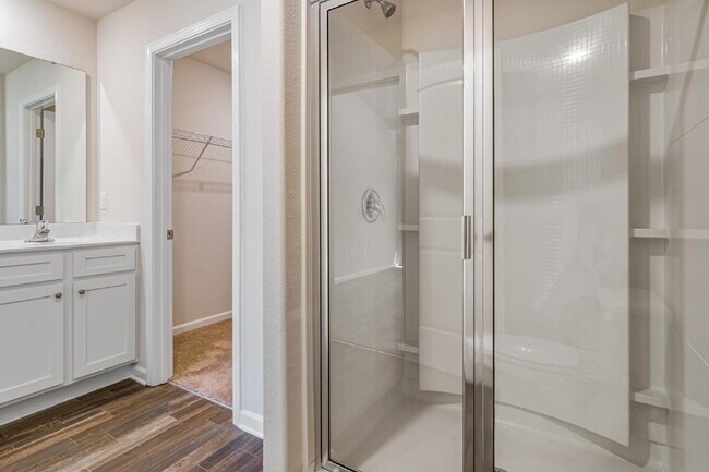 Foto del edificio - Modern Comfort Meets Outdoor Adventure – Stunning 1-Story Home Near Downtown Greensboro!