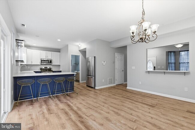 Foto del edificio - 5534 Franklin Blvd