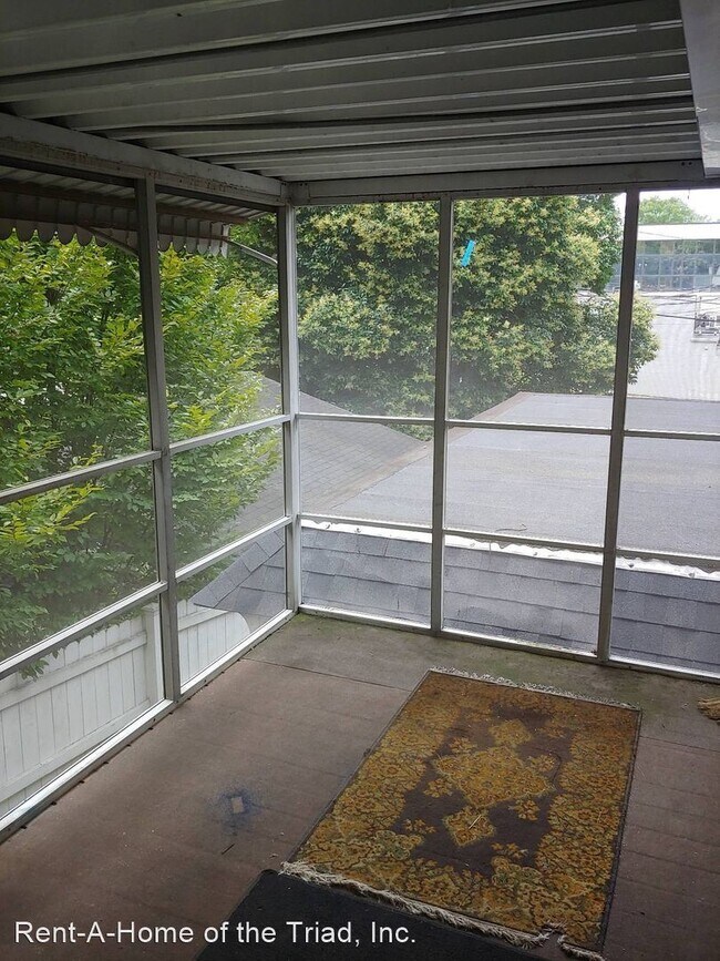 Foto del edificio - 1 br, 1 bath House - 603 Magnolia Street D