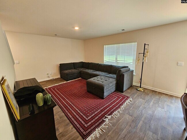 Foto del edificio - 152 Woodmere Dr