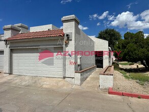 Building Photo - 4764 W Eva St