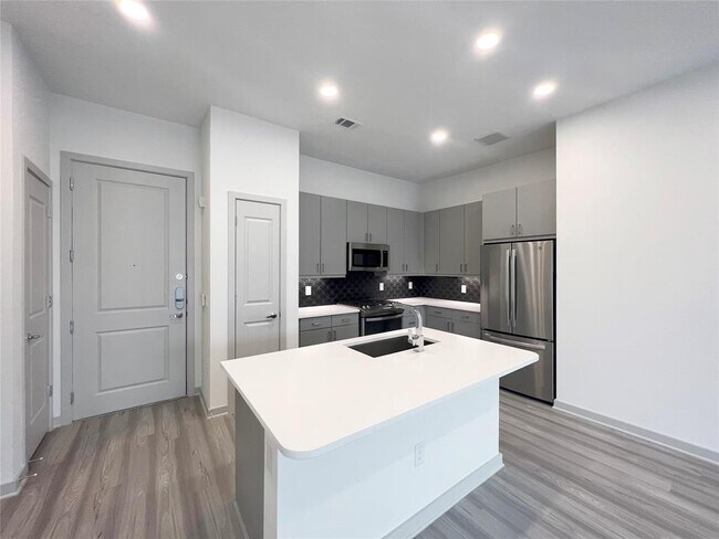 Foto del edificio - 3636 W Dallas St