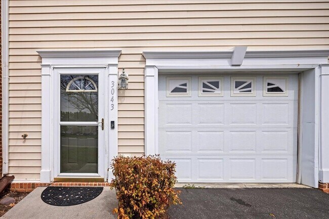 Foto del edificio - 3043 Diamond Spring Ln