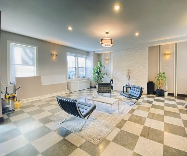 Foto del edificio - 3933 N Clarendon Ave