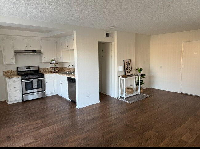 Foto del edificio - Castilian Park Apartments