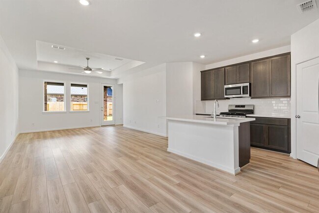 Foto del edificio - 9014 Cottage Cypress Ln