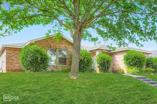Building Photo - 1395 Stewart Dr