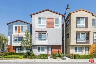 Building Photo - 2581 Arvia St