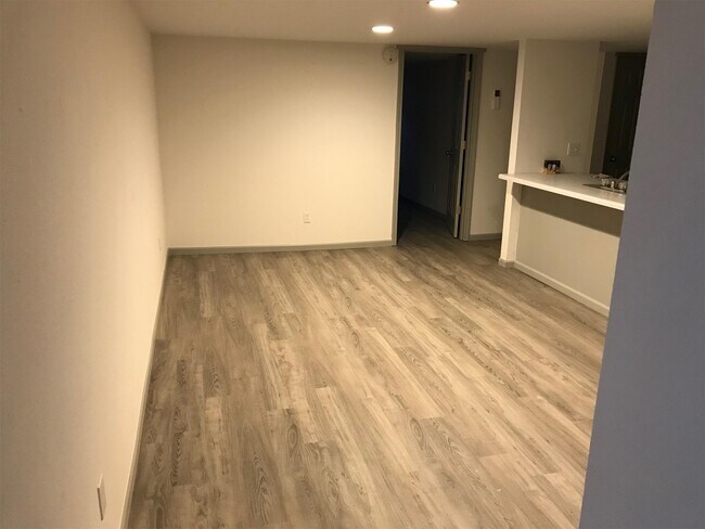 Foto del edificio - 1734 W 19th Terrace