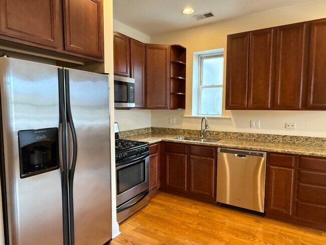 Love windows in the kitchen - 6150 N Ravenswood Ave