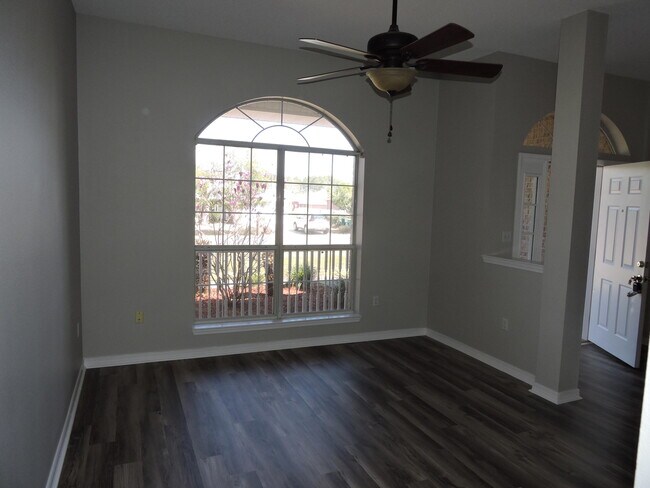 Building Photo - 4862 Leyland Ln