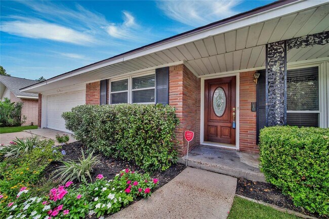 Foto del edificio - 1834 Millwood Dr