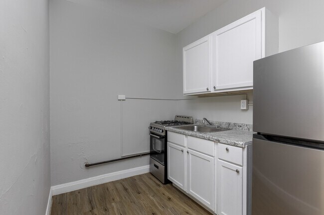 Foto del edificio - 5451 S Cornell Ave