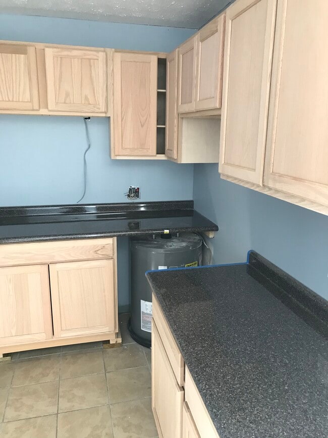 Building Photo - 5768 Aftonshire Dr