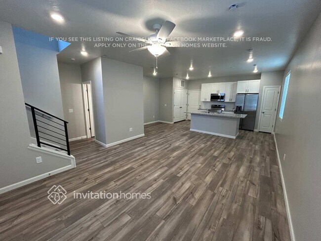 Building Photo - 108 N Riverside Dr