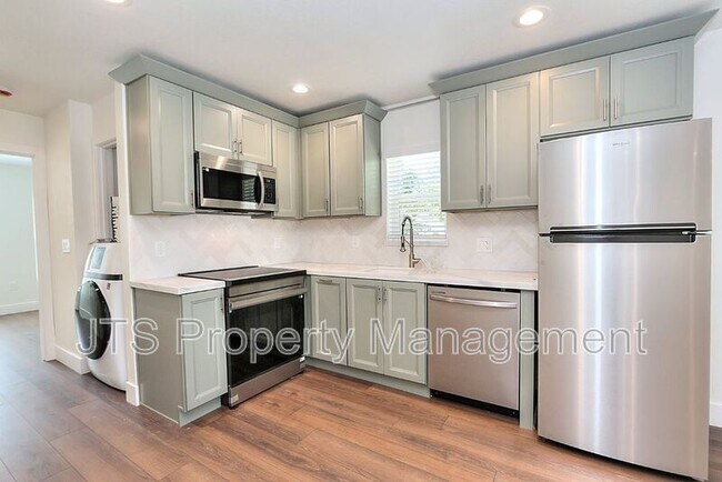 Building Photo - 4712 65th St