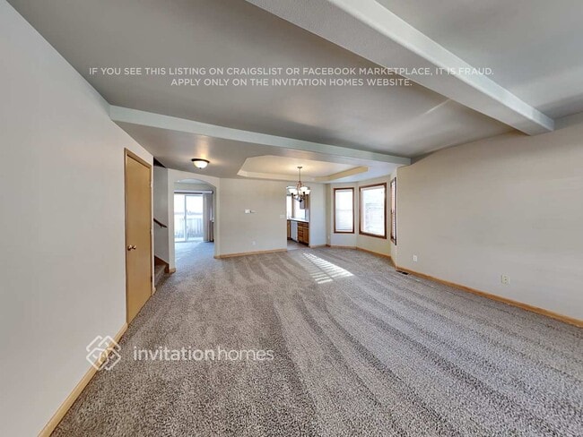 Building Photo - 1608 St Ct E