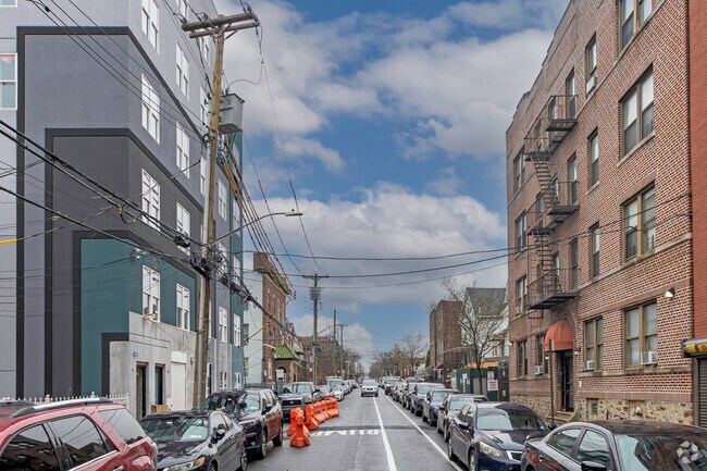 Contexto - 724 E 216th