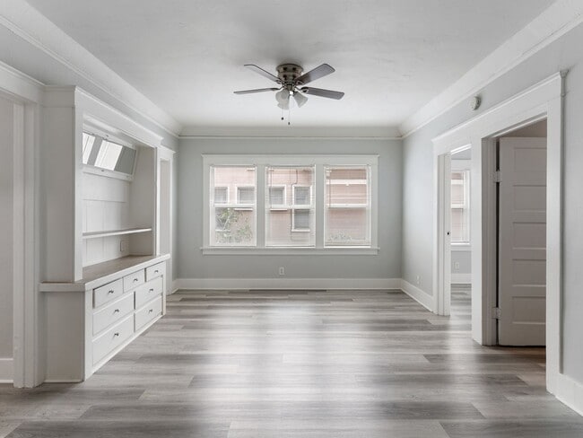 Building Photo - 736 Olive Ave